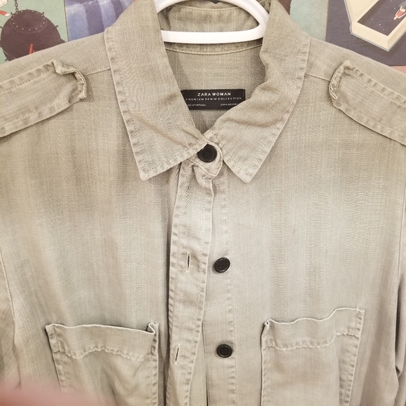 ZARA Button Up Shirt - Picture 2 of 5